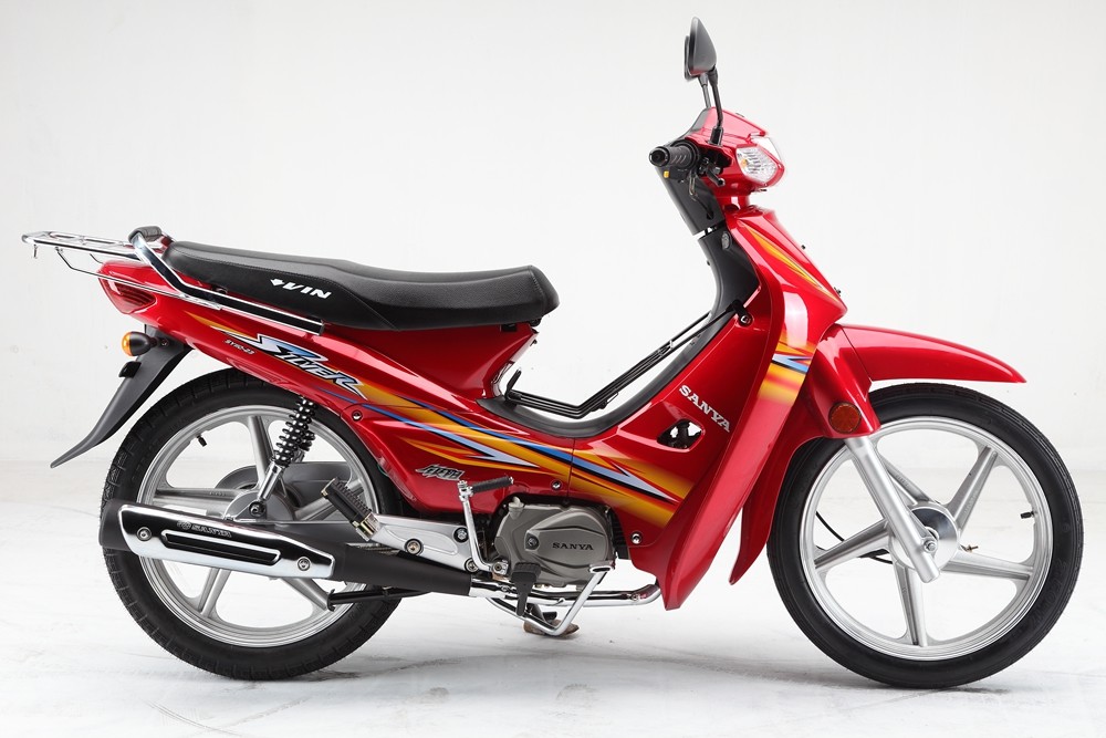 Red Color Super Cub Bike Single Cylinder Anti - Skid Tire Low Energy Consumption