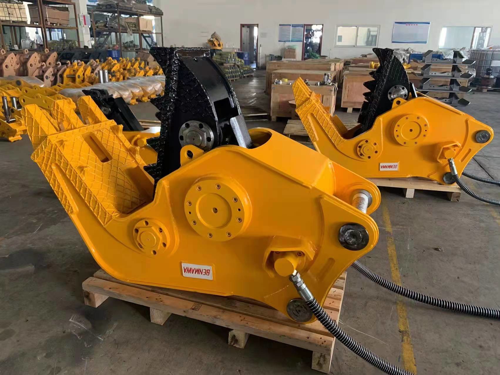 High Quality Wear Resistance Excavator Attachment Hydraulic Crusher Pulverizer For SK130, HD820