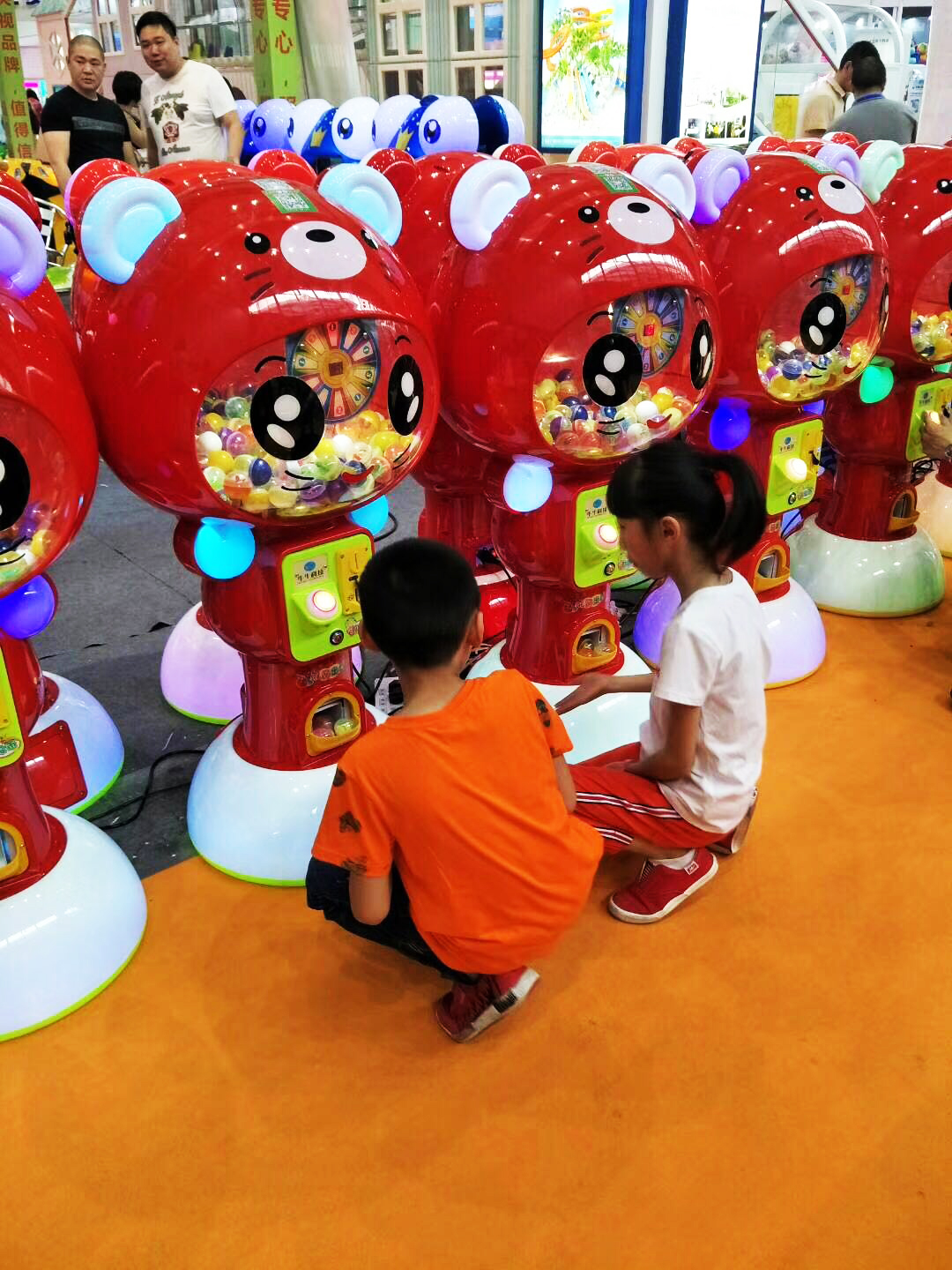 Children Funny Coin Operated Capsule Toys Vending Machine Gashapon Gifts Arcade Games For Amusement Park