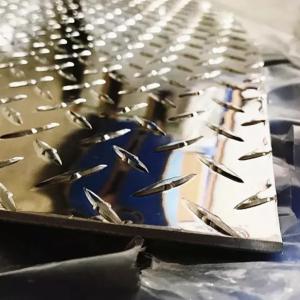 China SGCC CGCC Galvanised Chequer Plate Roofing Materials 600mm Width DX51D wholesale