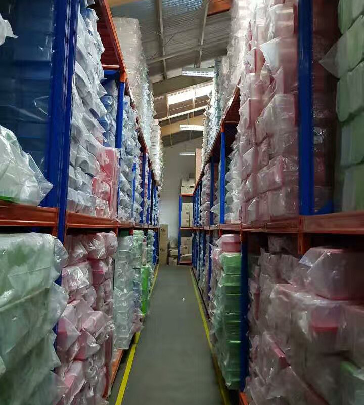 70*63*1.5mm Beam Heavy Duty Metal Racks Q235 Steel Materials Customers Size