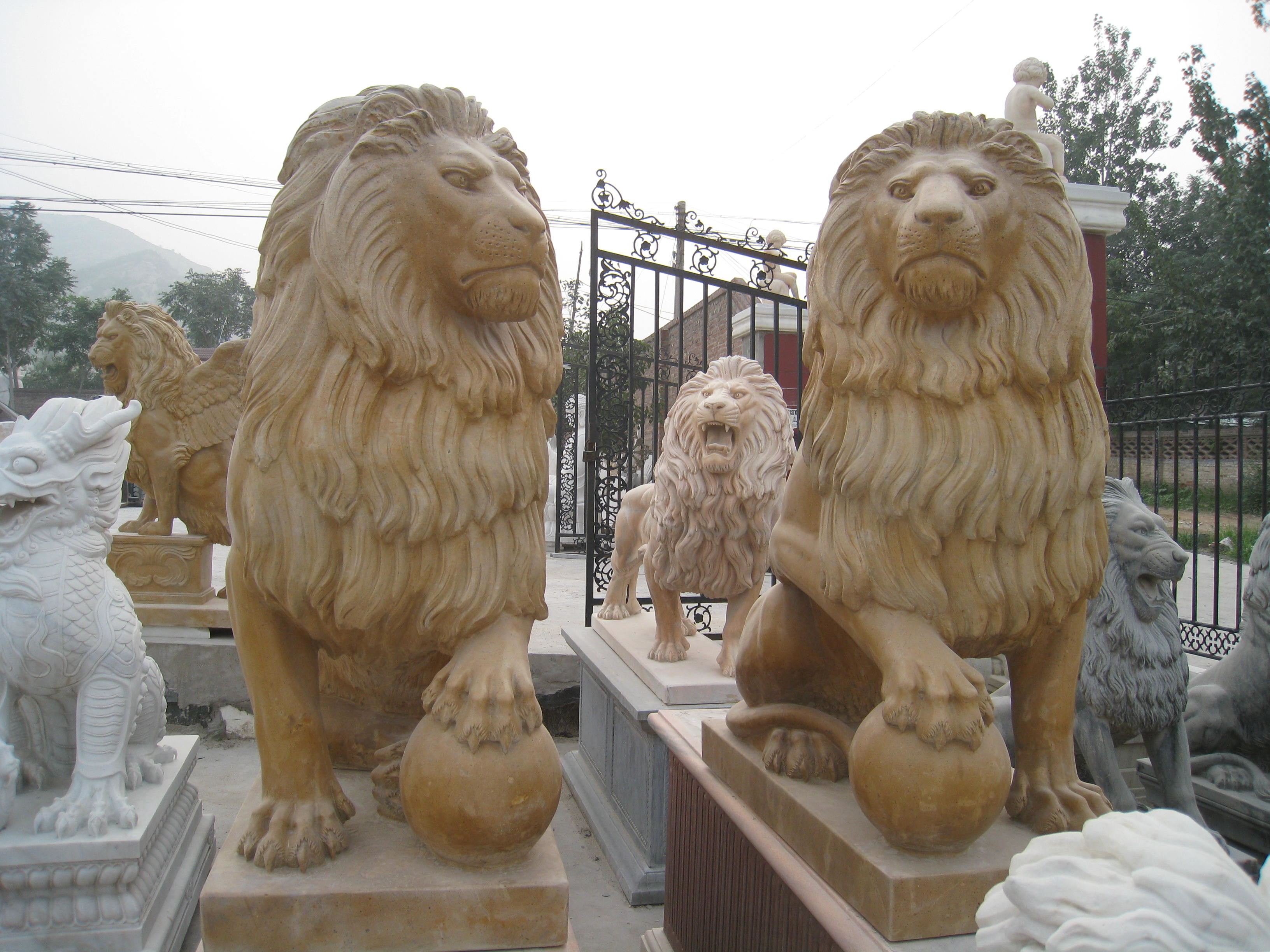 Large Outdoor Entrance Decor Sandstone Guardian Lion Statue