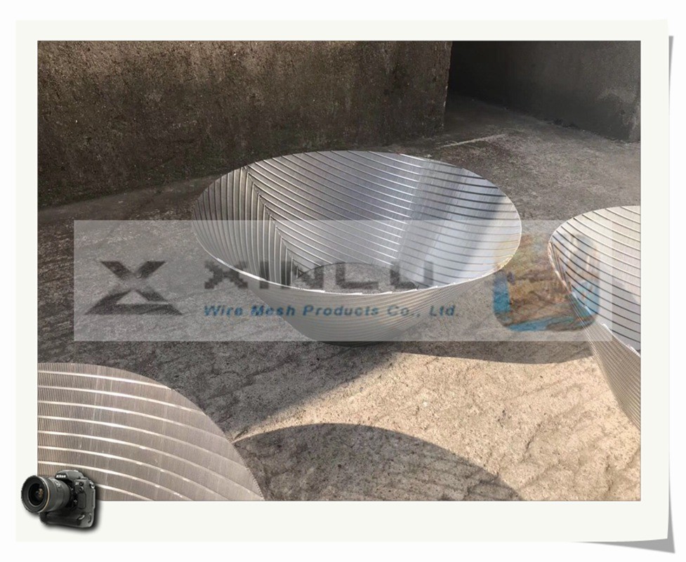 ARCHITECTURAL SCREENS / WEDGE WIRE SCREEN CYLINDER / STAINLESS STEEL FILTER CYLINDRICAL FROM XINLU WIRE MESH FACTORY