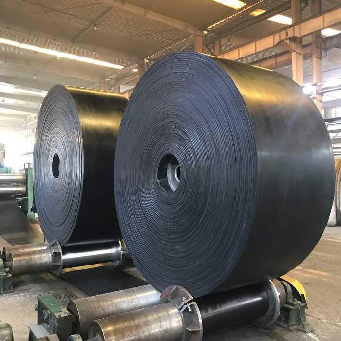 Acid Alkali Resistant ST1000 Durable Wire Rope Conveyor Belt Safe Material Conveying