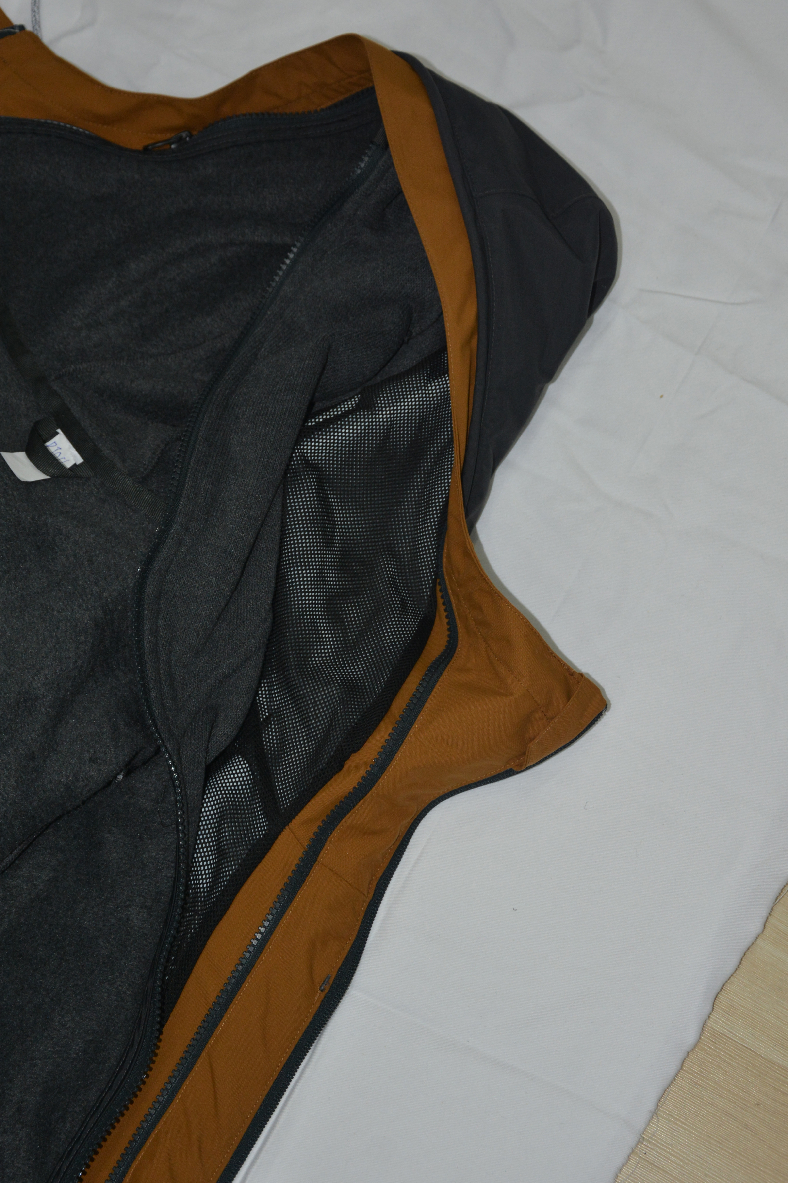Water And Wind Proof Outdoor Clothing Two Pieces Jacket With Hood