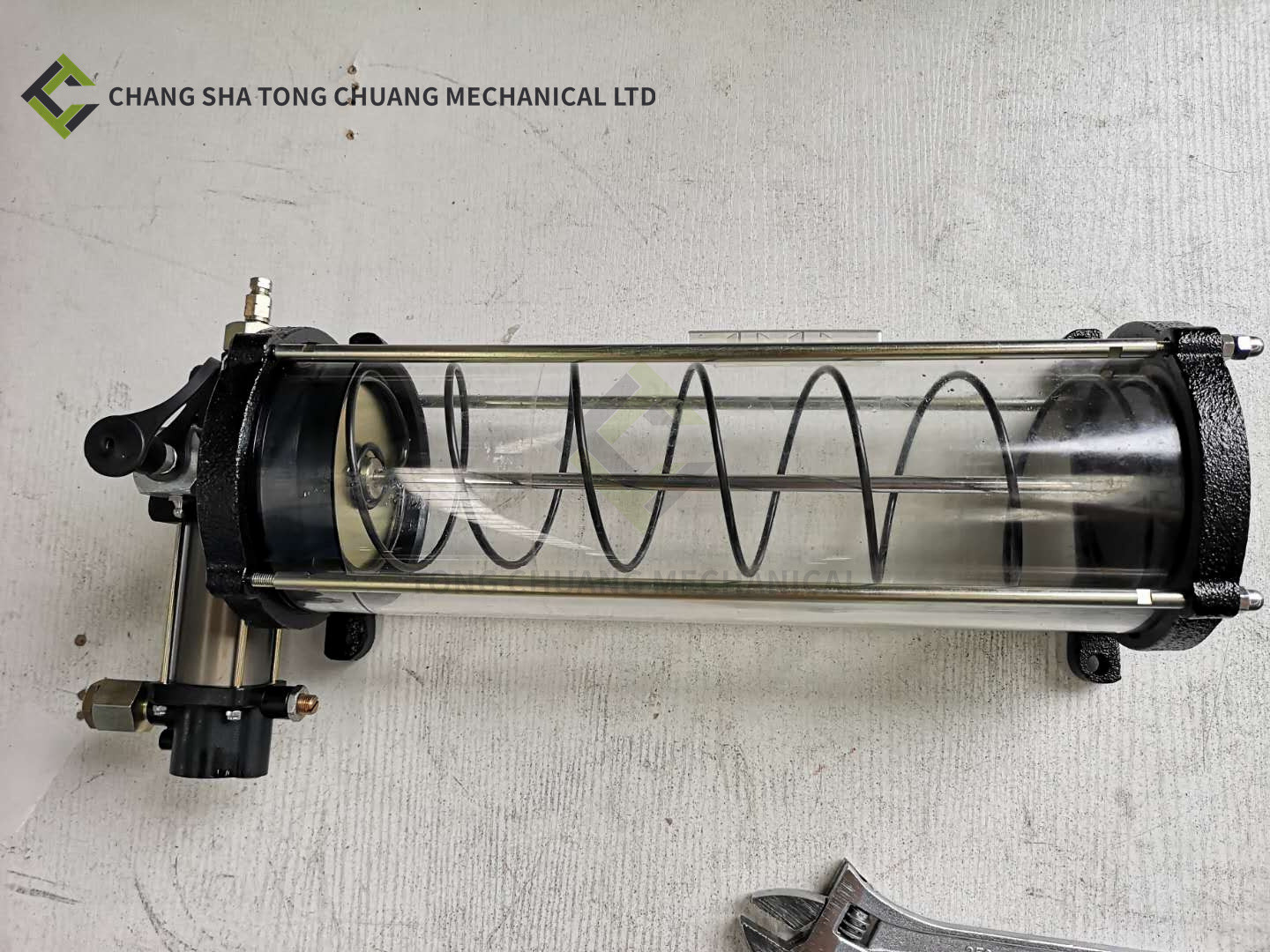 Zoomlion Concrete Pump Hopper Mechanism Pneumatic Lubrication Pump Assembly 41880-10-3 1070000025