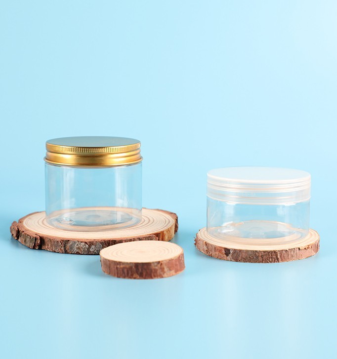 Easily Customizable Plastic Containers For Versatile Storage And Sealing