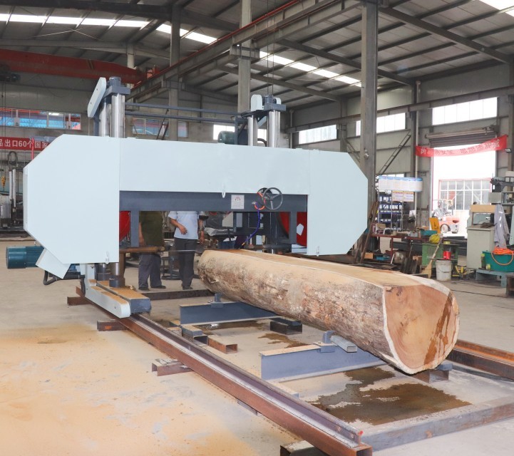 MJ2000 45KW Horizontal Bandsaw Mill Wood Cutting Band Saw Machine