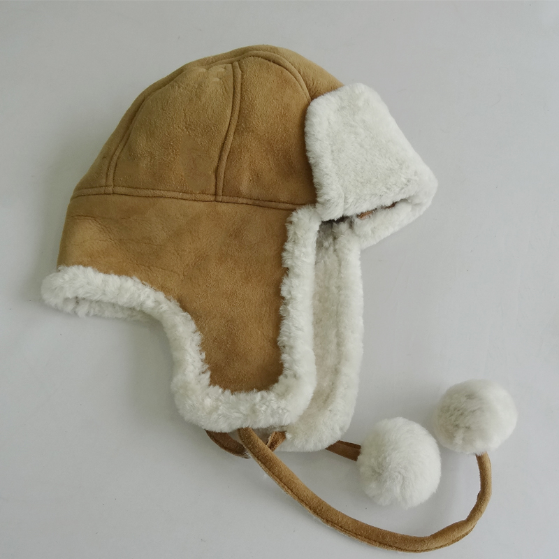Machine Sewing Shearling Fur Hats For Riding / Hiking With ODM Designs