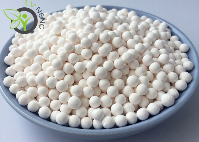 White Activated Alumina Desiccant Chemical Large Pore Volume Distribution