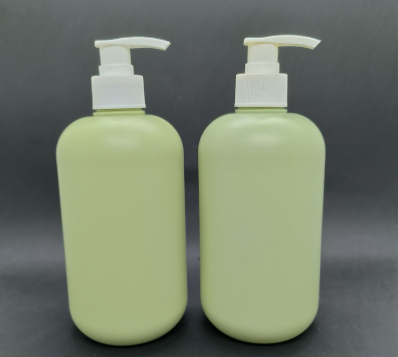 Samples Process 2-3 days 200ml 250ml 500ml Plastic Recycled HDPE Lotion Pump Shampoo Bottle for Luxury Eco PCR Packaging