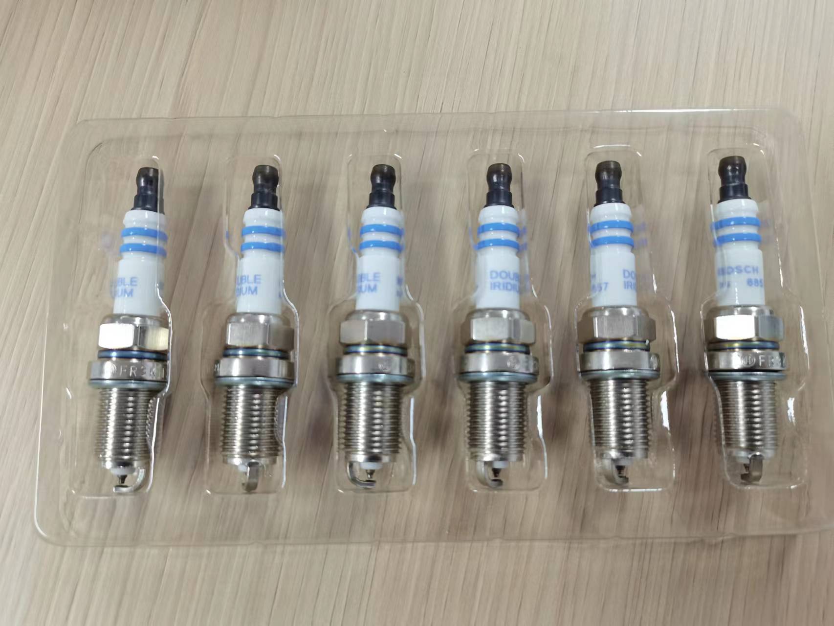 OEM Support Weichai WP10 WP12 Natural Gas Engine Spark Plugs 1000450457 610800190174