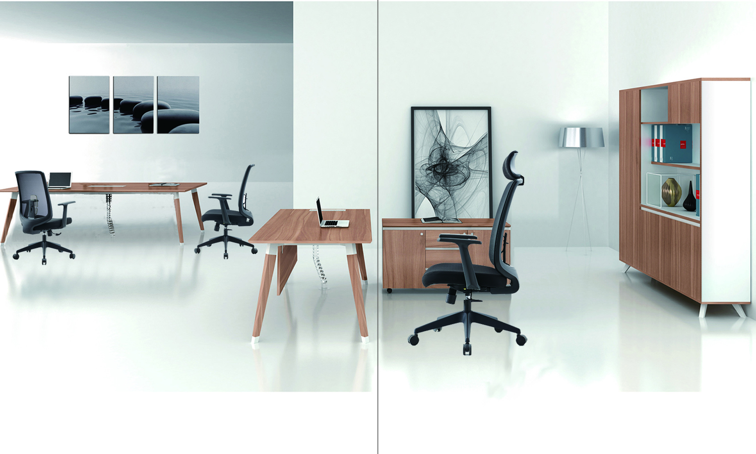 Comfortable Mesh Office Chair with Adjustable Backrest and Padded Lumbar Support