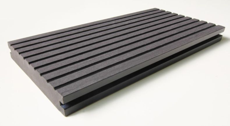 Synthetic Brown Wood Plastic Composite WPC Decking for Garden