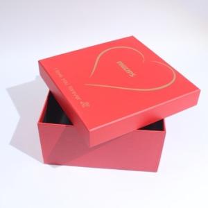 China Personalized Luxury Red Retail Cardboard Gift Box With Lid And Base For Small Business wholesale