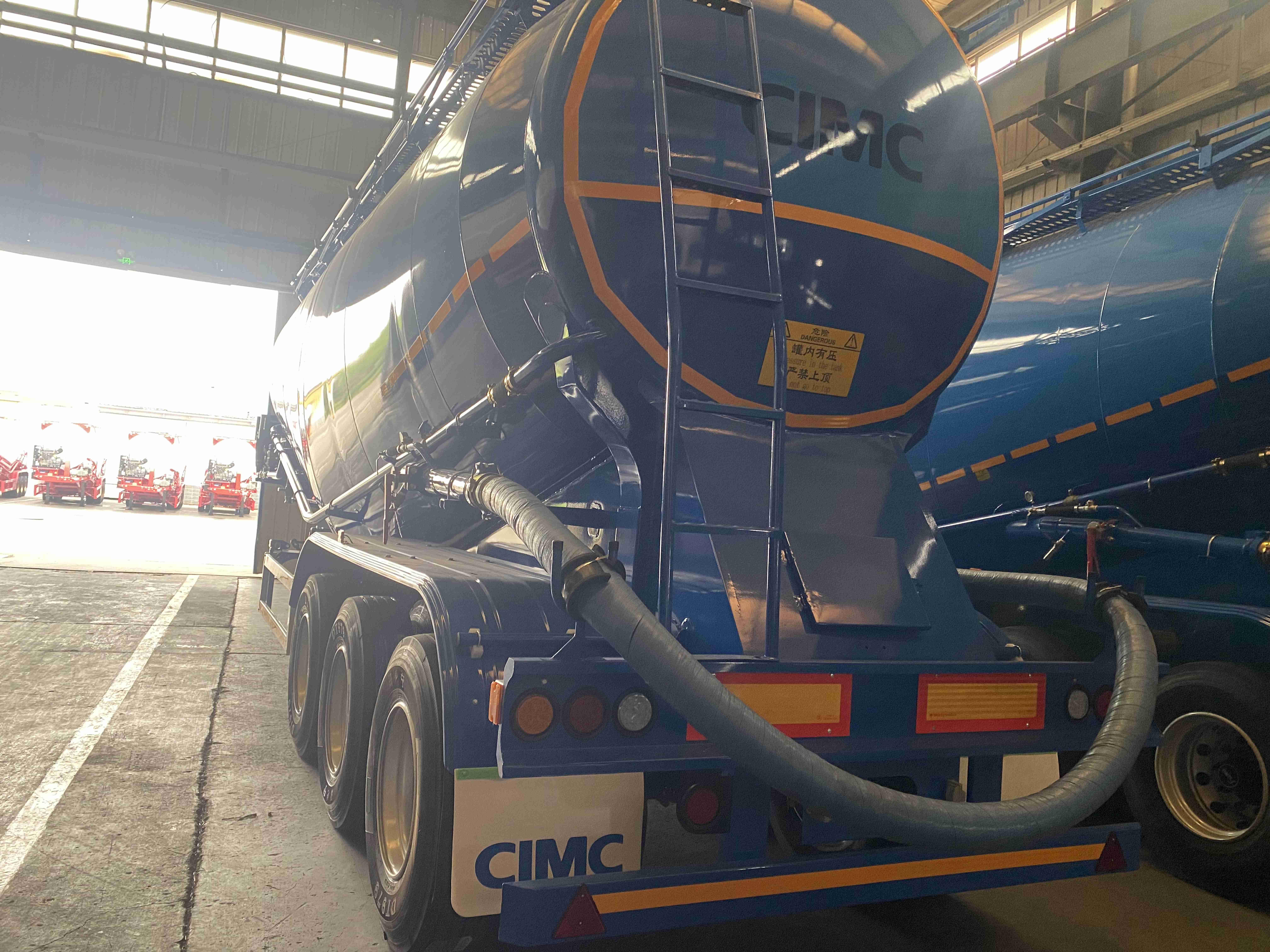 3-Axle Semi-Trailer for Cement Chinese Offers Paint Electrophoresis KTL Powder Coating