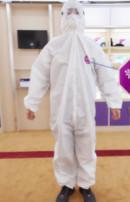 China Dustproof Disposable Isolation Cloth Cover Gowns 40gsm wholesale