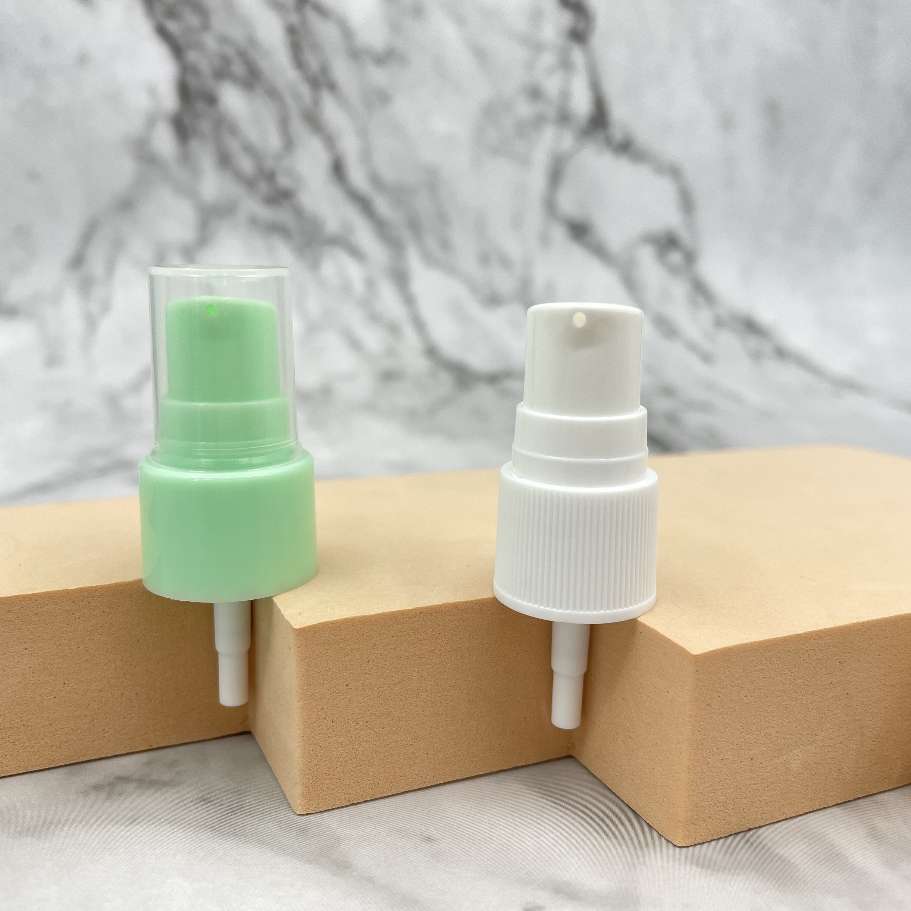 Plastic 18/410 Treatment Pump ribbed Closure 0.12ml/T 20/410 Hand Moisturiser
