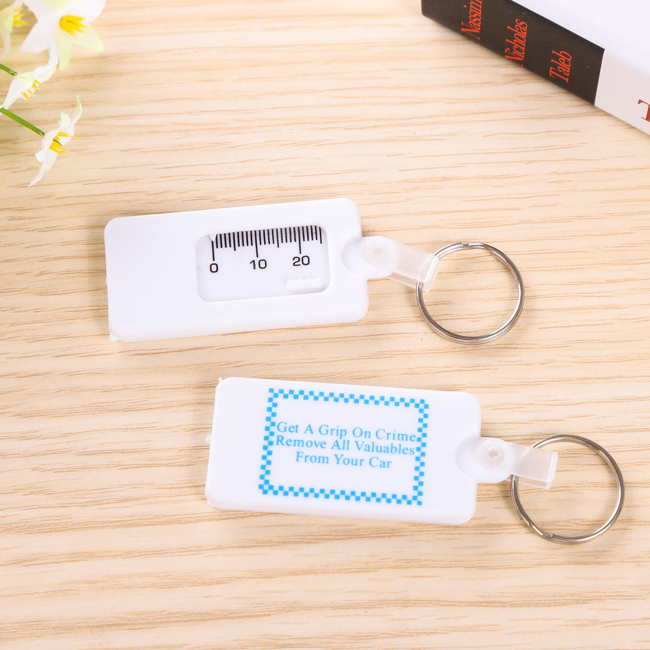 White Plastic Tire Pattern Depth Gauge Tape Meausre Logo Customized Keychain