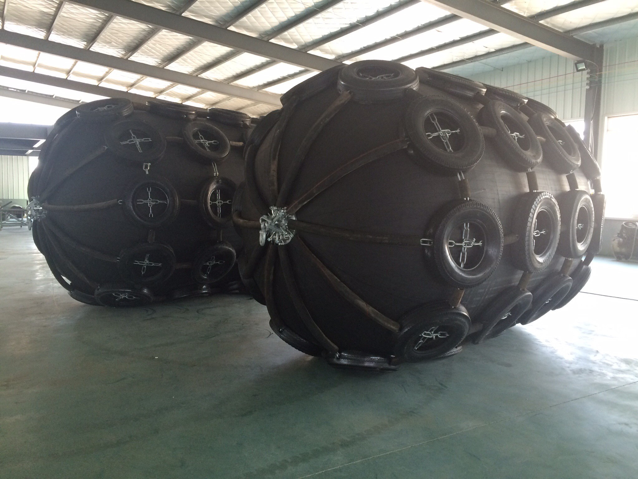 2500mm*5500mm Aging Wear Resistant Floating Ppneumatic Fender For Ship Wharf