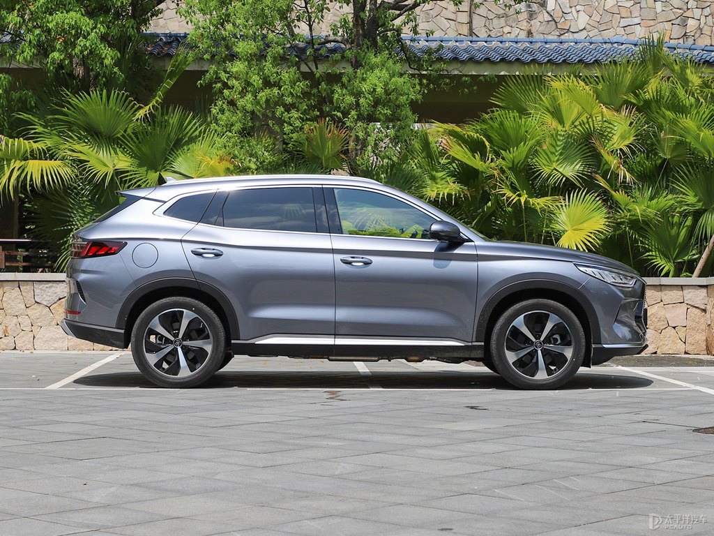 160KW/H Plug In Hybrid Vehicles