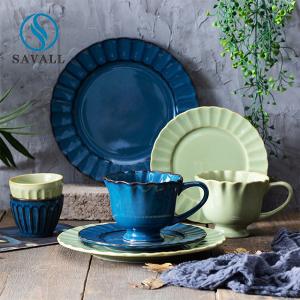 China Blue Decor Embossed Colored Porcelain Dinnerware Odorless Ceramic Dish Set wholesale