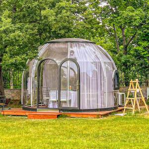 China Luxury Hotel Dome Igloo Tent House Resort Waterproof Outdoor Camping Tent wholesale