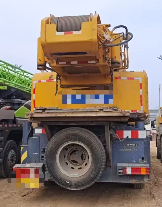Extremely Efficient XCT100L6 100 Ton Mobile Hydraulic Truck Crane Heavy Lifting Equipment