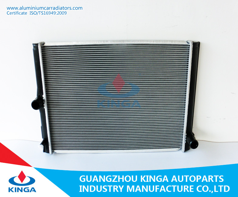 Automotive Engine Custom Aluminium Radiators TOYOTA AURIS 1.4D4D ' 07-MT