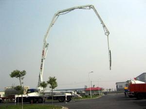 China 37m Concrete Pump Trucks 6x4 / Truck Mounted Concrete Pump 700L on sale