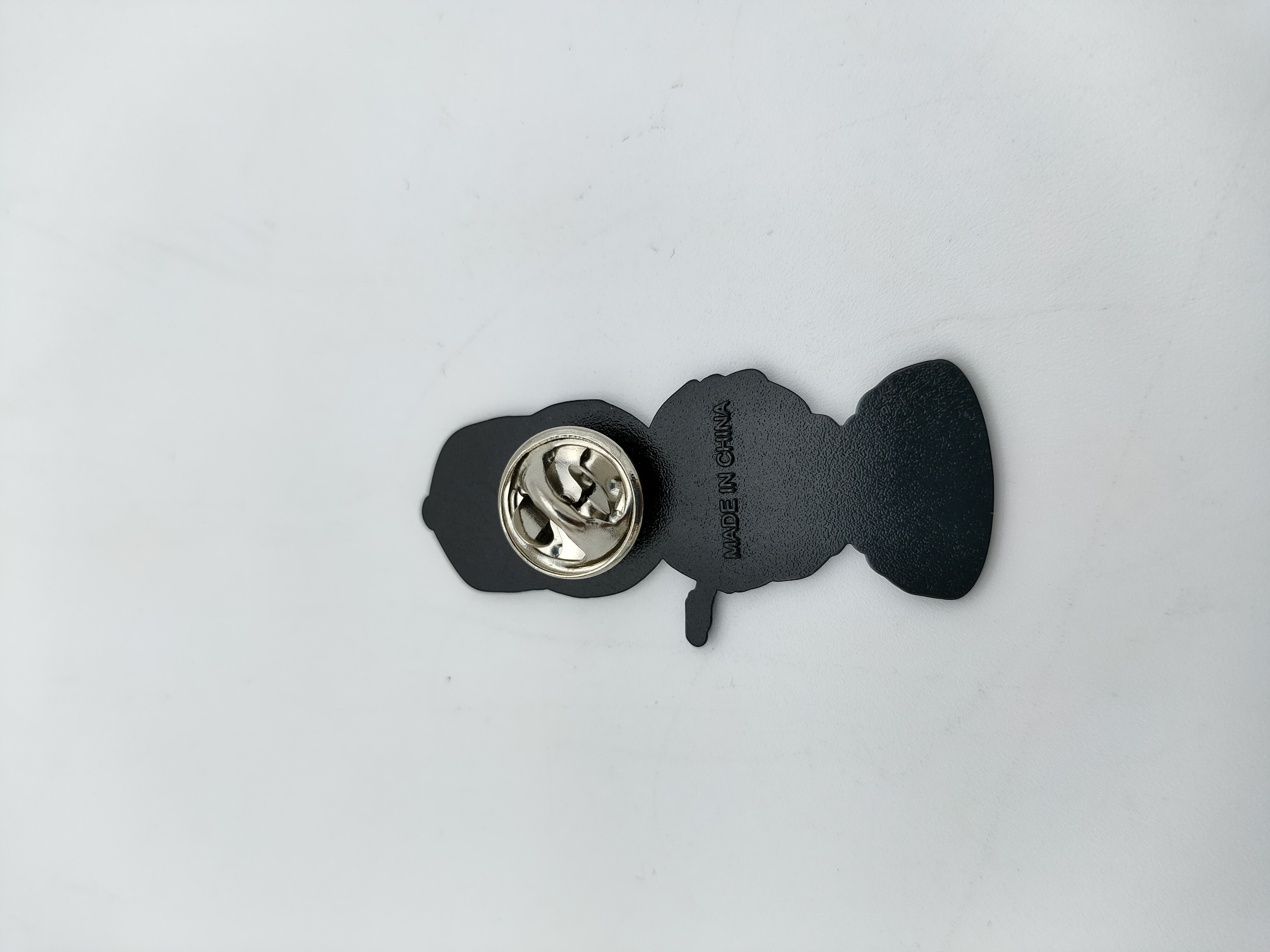 Anime Metal Brooch Pin Laser Engraving Ornamentation For Unisex