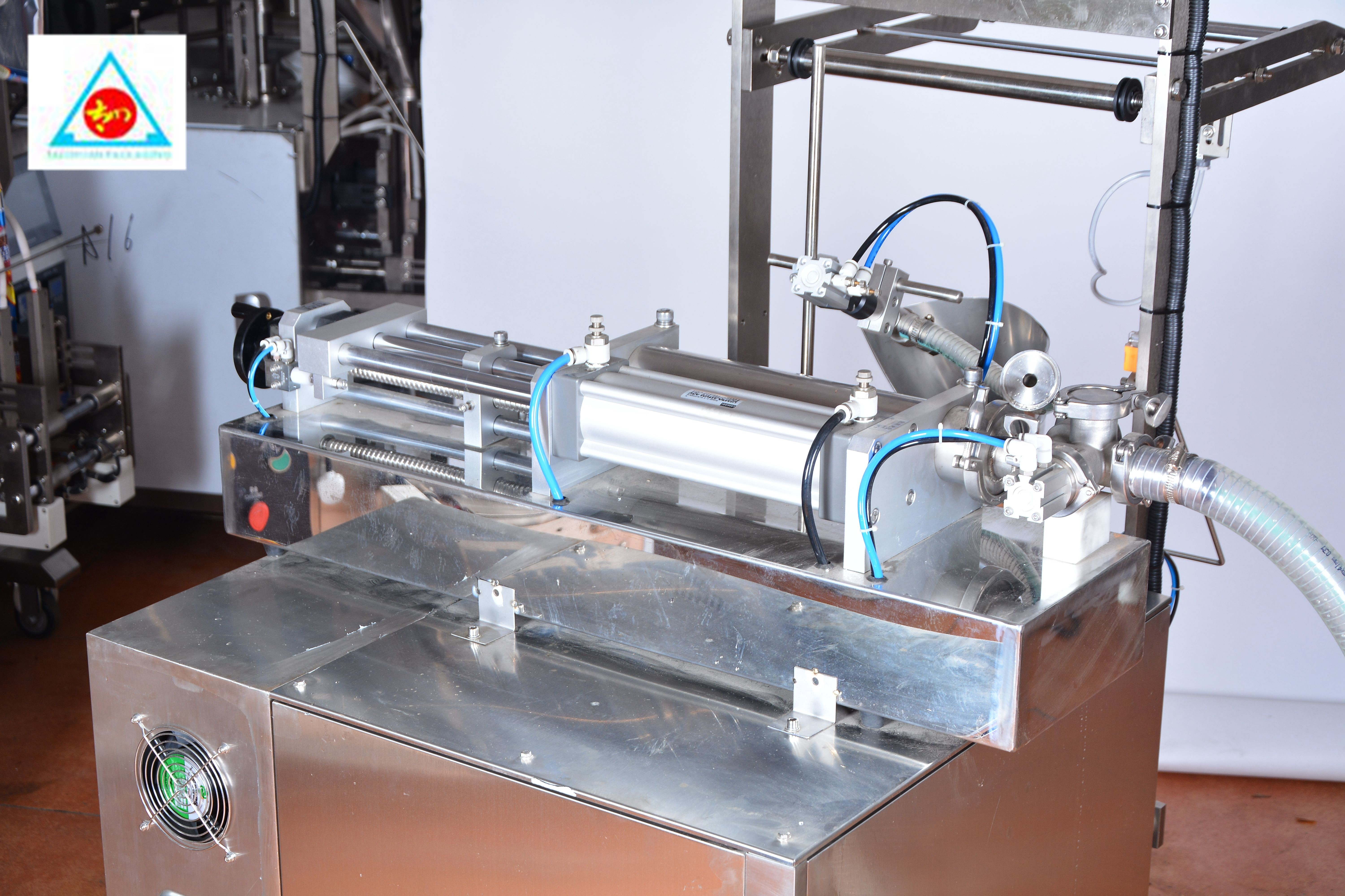 China supplier automatic ice pop ice candy ice lolly packing machine in business