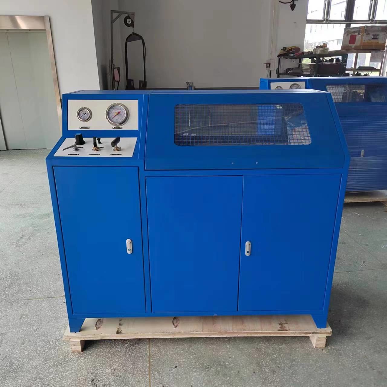 Durable Hose Pressing Machine For High Pressure 1.0m3/Min Air Consumption