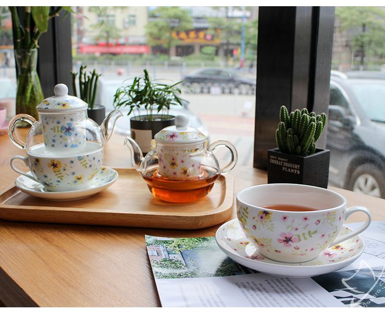One Person Afternoon Tea Ceramic Cup and Saucer with Sustainable Tea Infuser Strainer