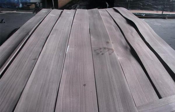 Crown Cut Walnut Plywood Wood Veneer Sheet Interior Decoration