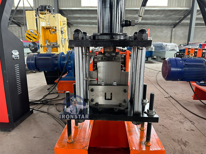 32*25mm U purlin roll forming machine in Russia