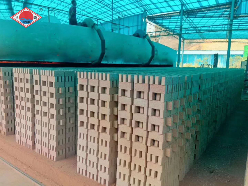 750mm Two Stage Vacuum Extruder 4.0mpa Small Brick Making Machine