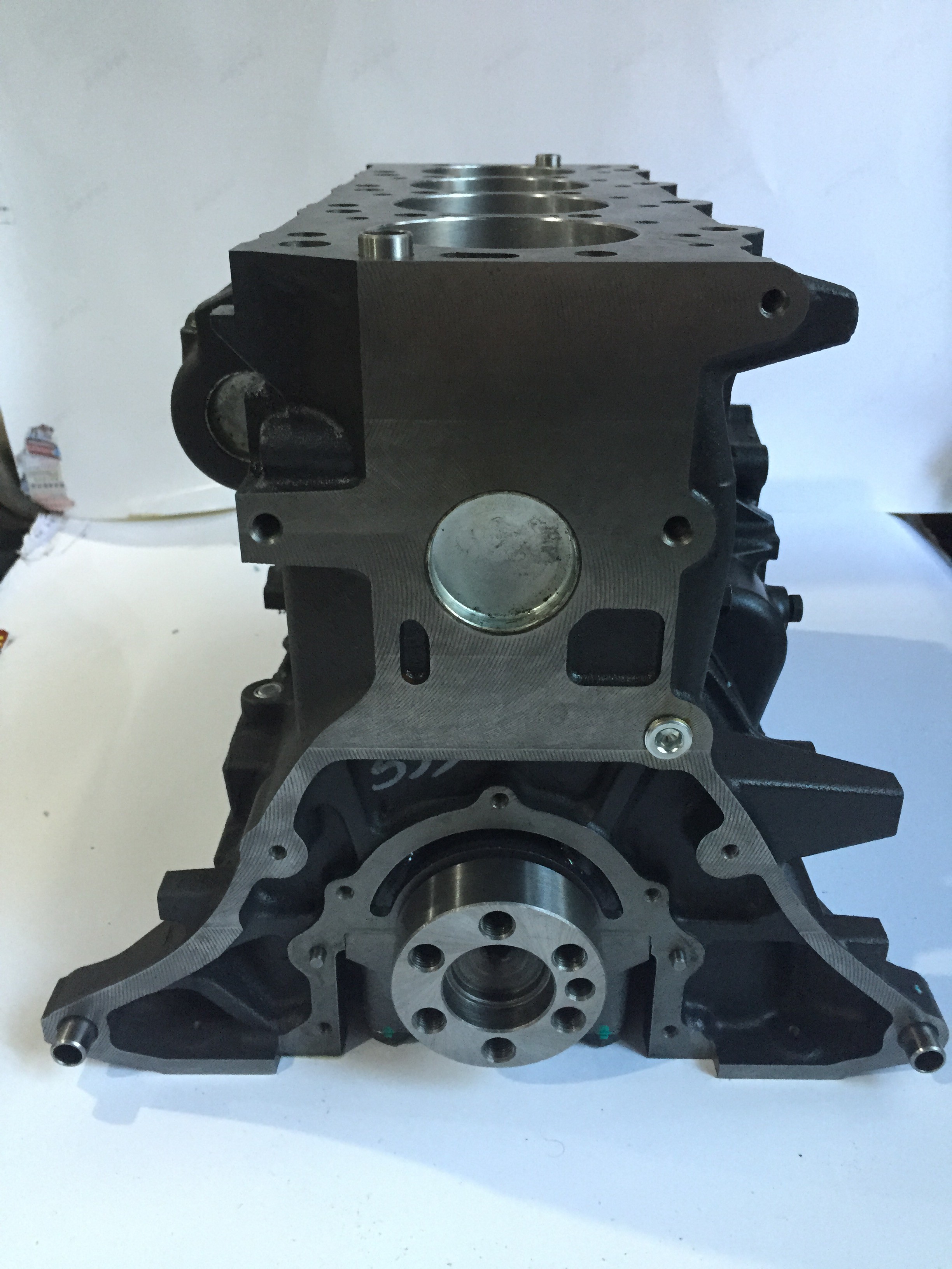 Mitsubishi 4D56 Engine Short Long Cylinder Block Engine Parts