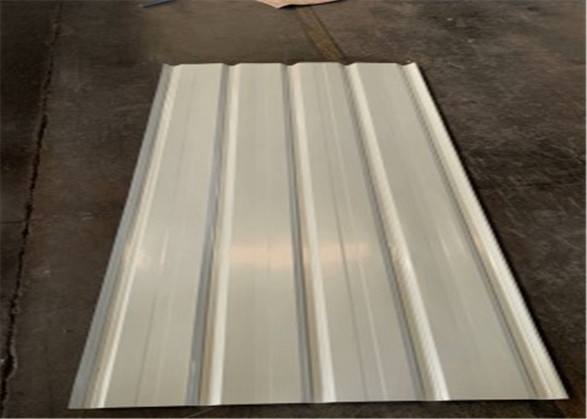 Pre Painted 17mm Red Corrugated Roofing Sheets Galvanised Iron Sheets