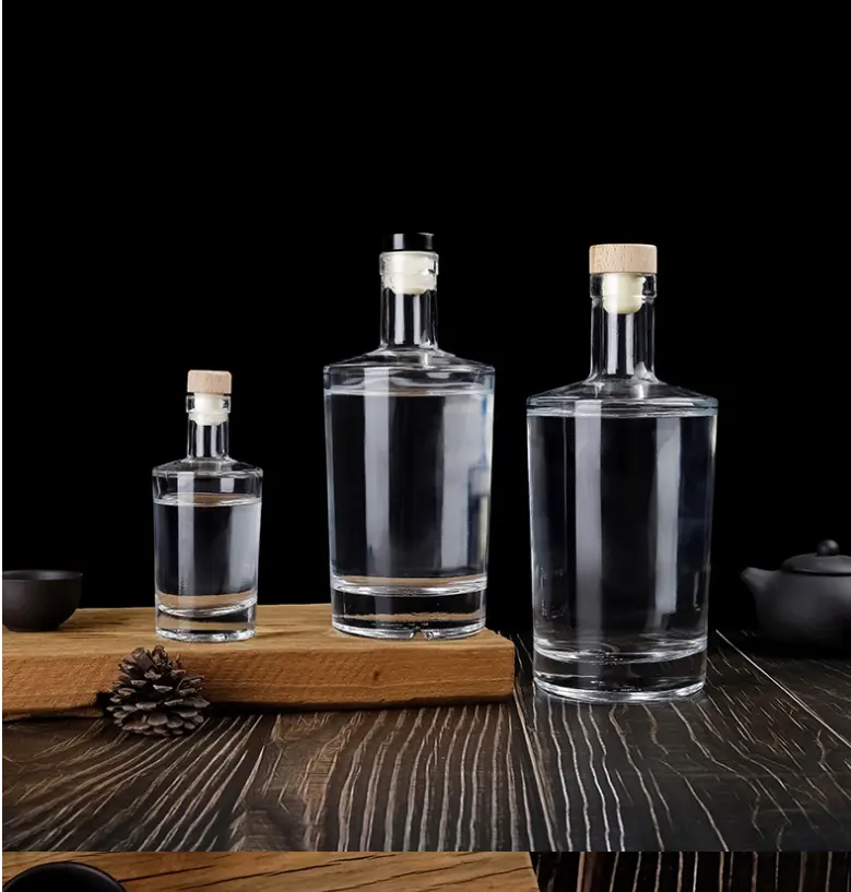 Glass Products Body Material Glass Wine Vodka Glass Bottle 500 ml 750 ML