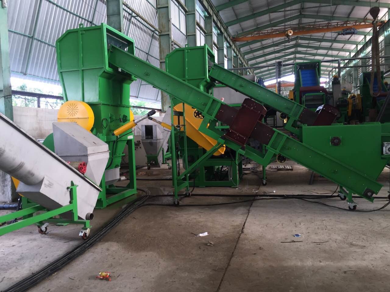 Garbage film crushing washing and recycling machine