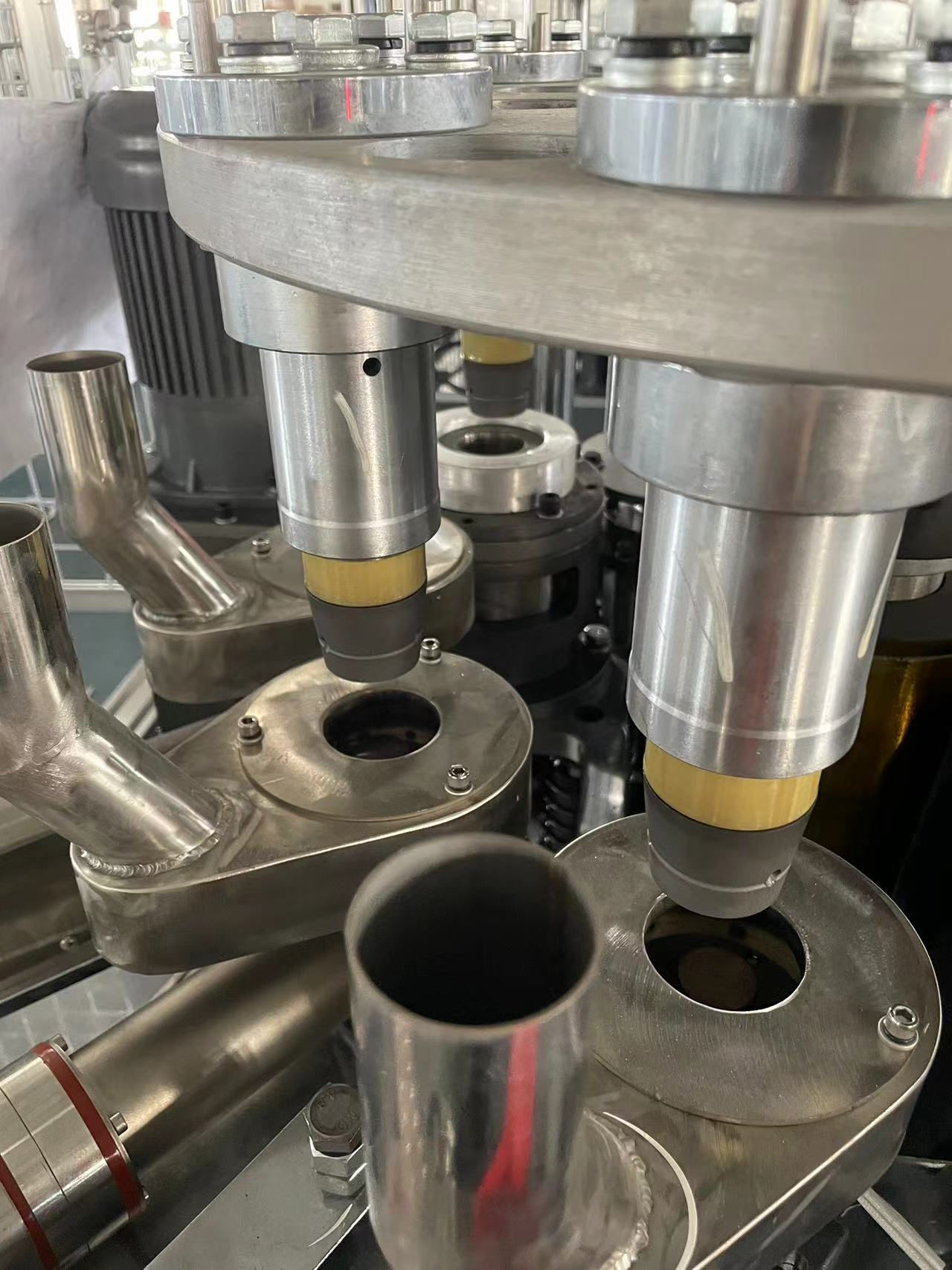 100-110pcs/Min Paper Tea Cup Making Machine 2-12oz Disposable Paper Cup Forming Machine Production Line OEM ODM Customized