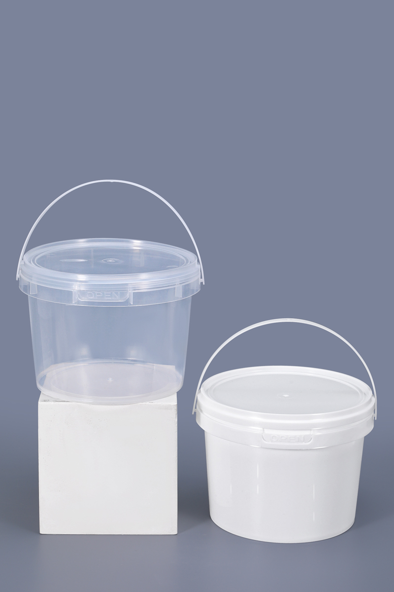 Low Priced Reusable Square and Circular Shapes Plastic Bucket with Handle from UMETASS