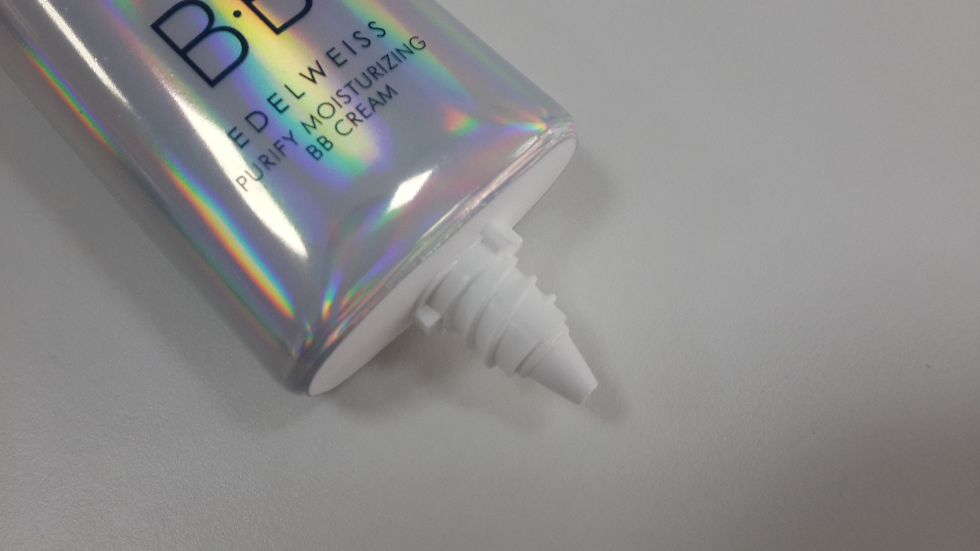 Metallic Flat Oval Holographic Laminate Cosmetic Tube Packaging Colorful Nature Gloss Laser material