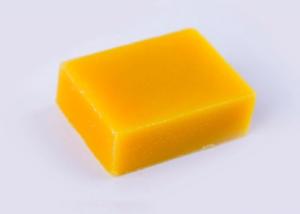 China Cosmetic ISO9001 White Pure 1 OZ Beeswax Bars Industrial Grade 42*32*27cm wholesale