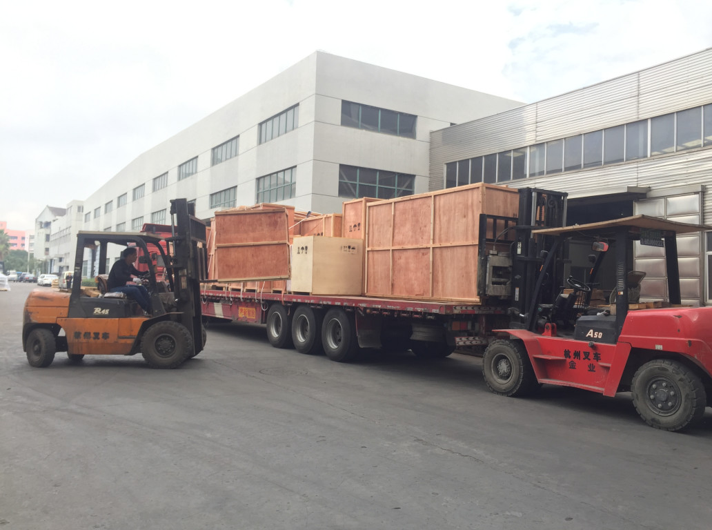 620 X 450 UV Varnishing Machine For Small Format Spot And Overall