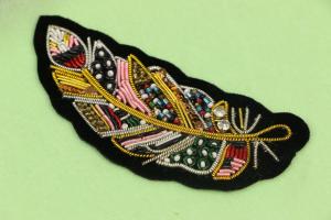 China Traditional India Wire Patch Leaf Shape Bullion Wire Velveteen Ground Patch For Clothes Bags wholesale