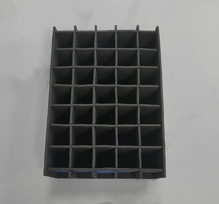 Plastic Turnover Box PP Corrugated Sheet Hollow Board Spacer Blade Clamp Crate