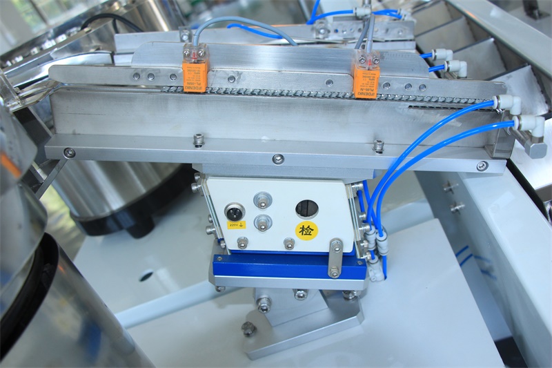 Factory Direct Sale Automatic Feeding Vibration Bowl Fastener Toys PartsPacking Machine