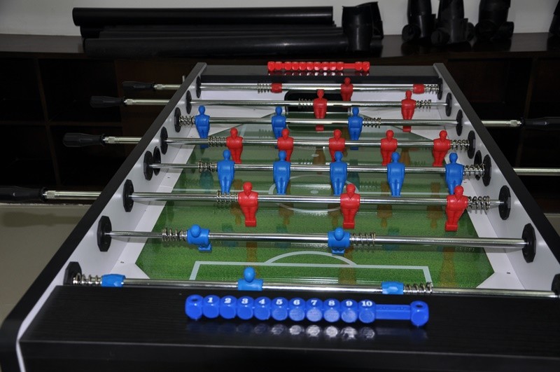 Standard 5FT football table classical soccer table with wood handle optional player
